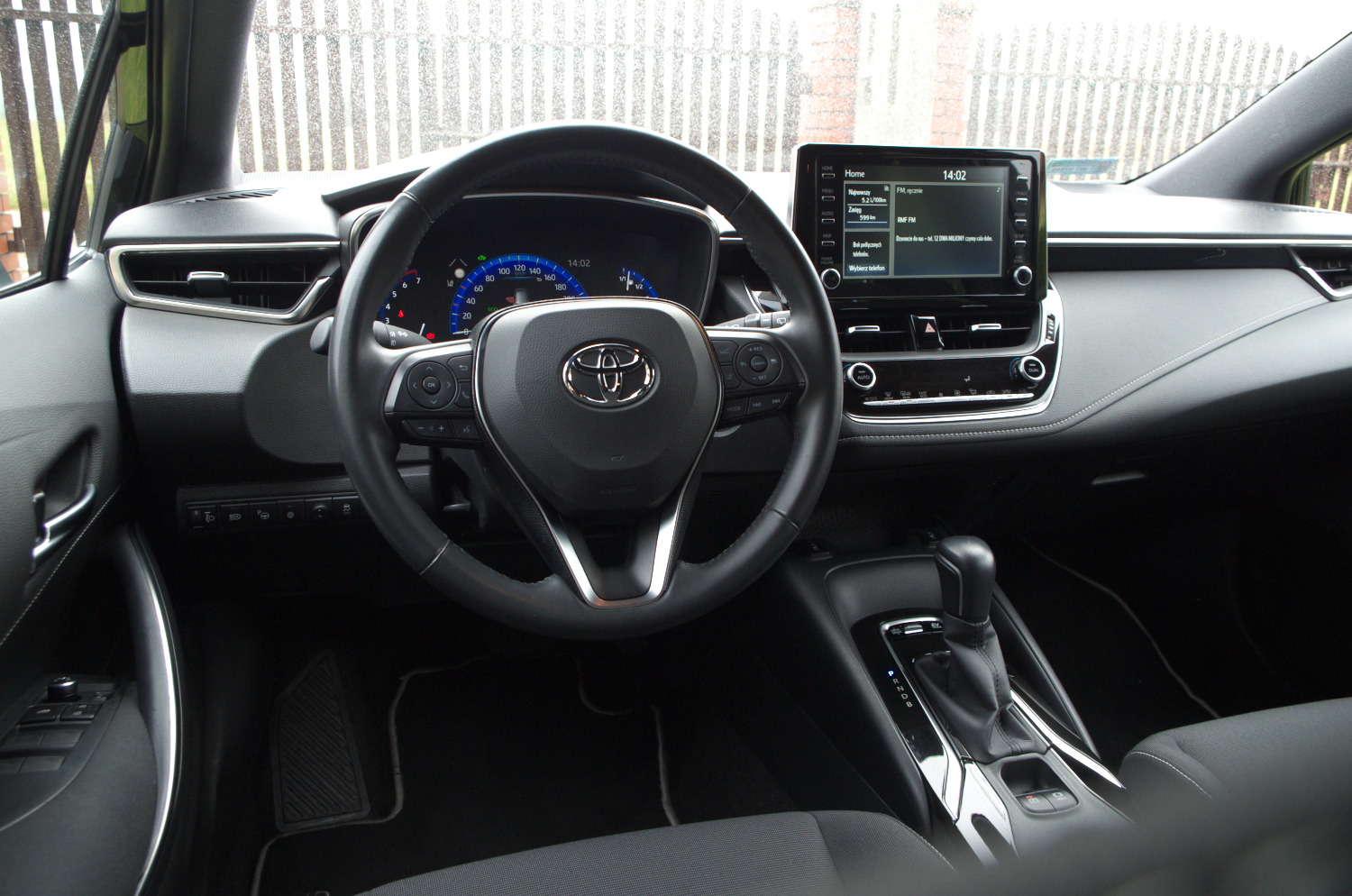 Toyota Corolla TS 1.8 Hybrid 122 KM Comfort Test