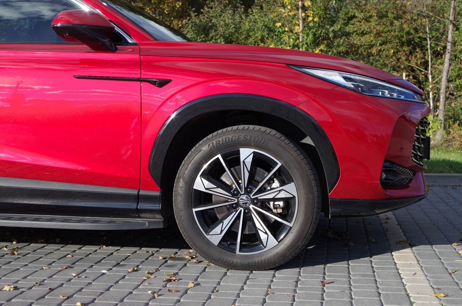 MG-HS-Plug-In-Hybrid-Exclusive-A05