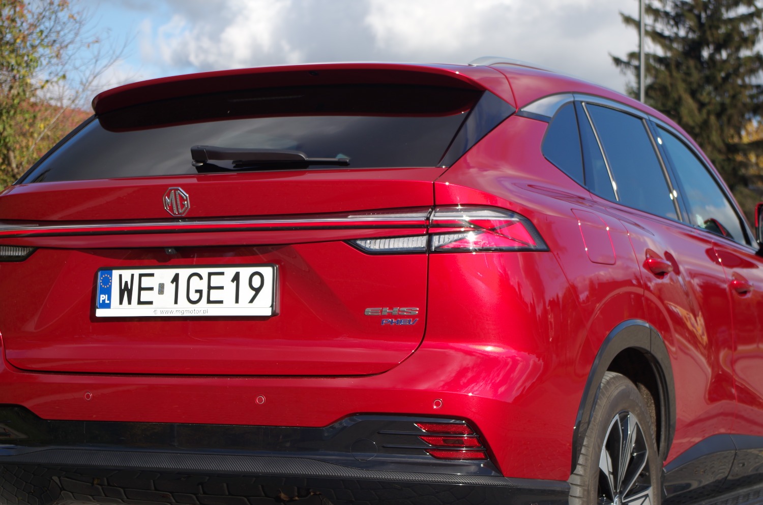 MG-HS-Plug-In-Hybrid-Exclusive-A08