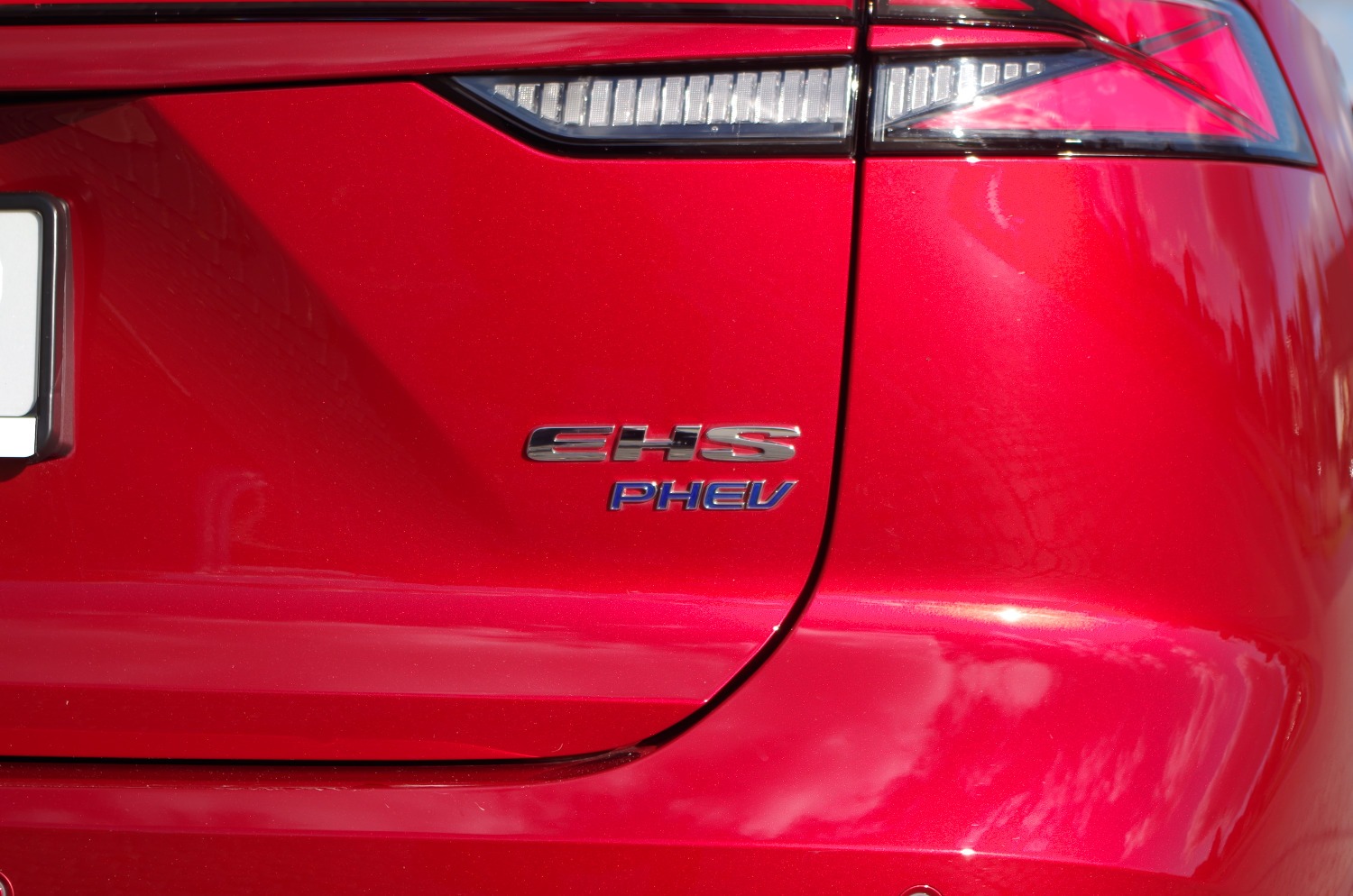 MG-HS-Plug-In-Hybrid-Exclusive-A10