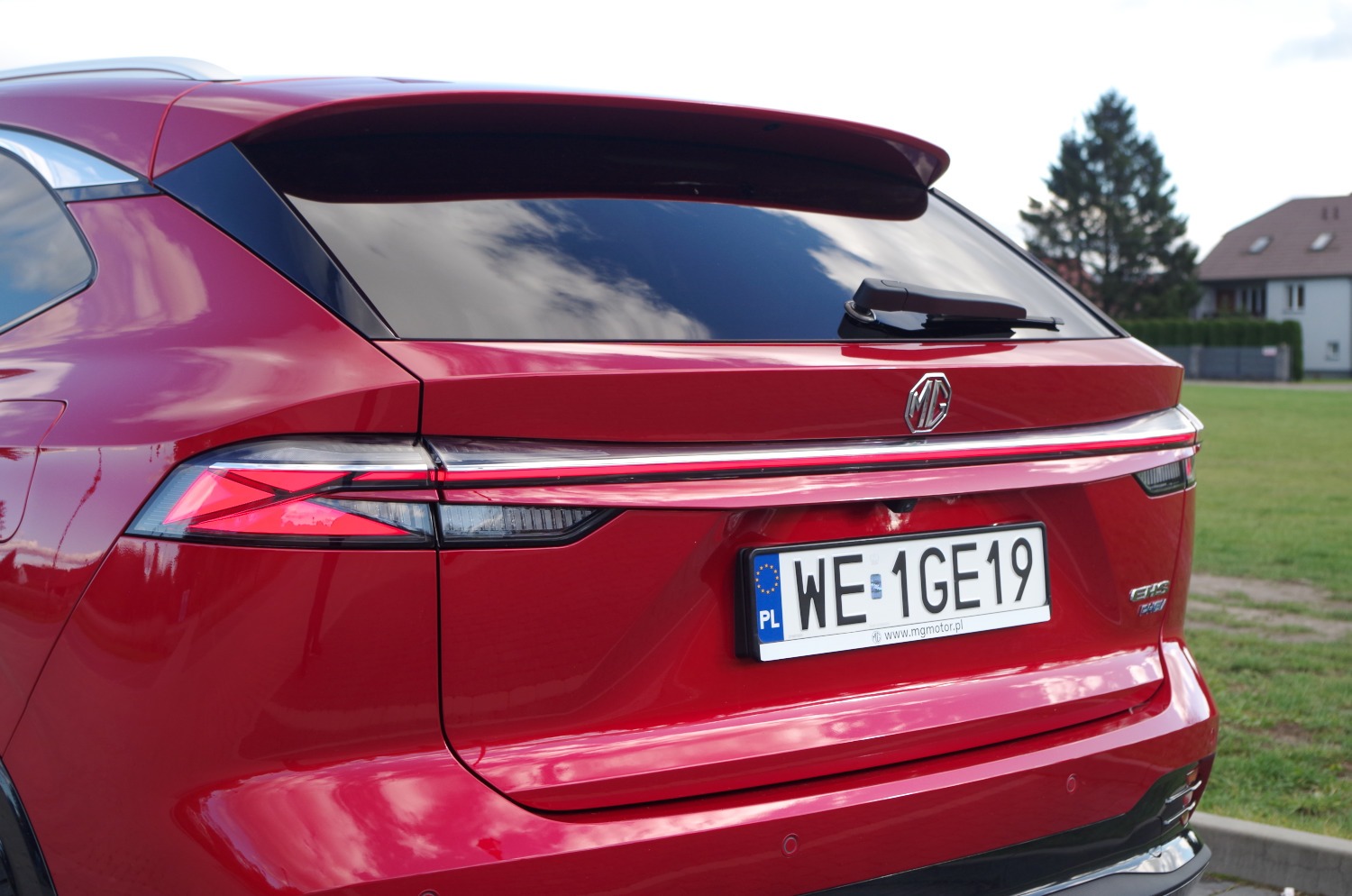 MG-HS-Plug-In-Hybrid-Exclusive-A28