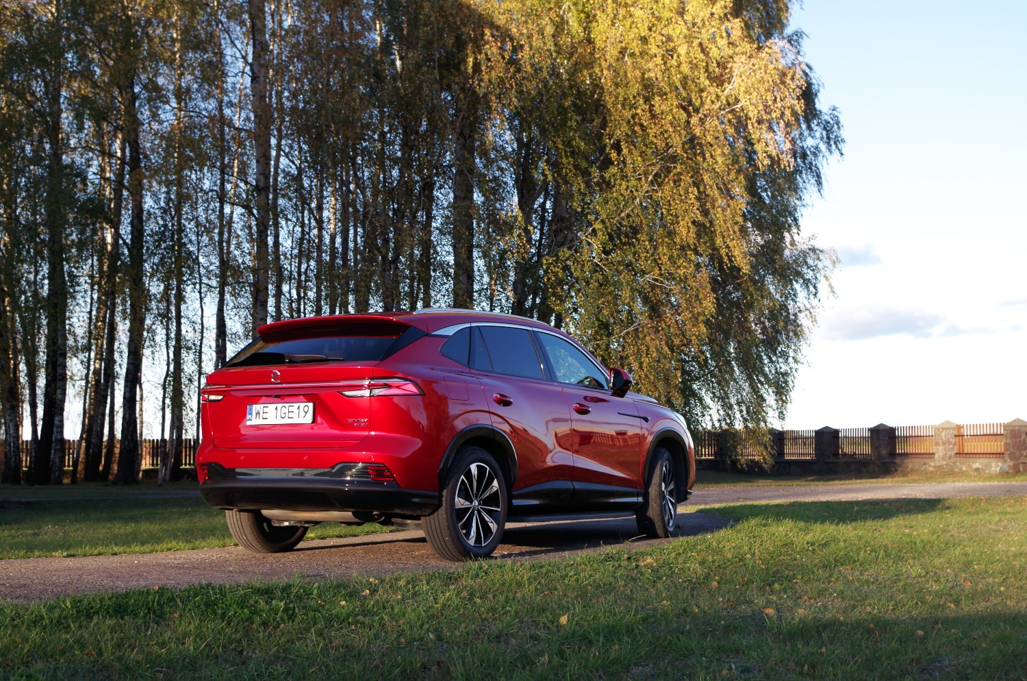 MG-HS-Plug-In-Hybrid-Exclusive-A31