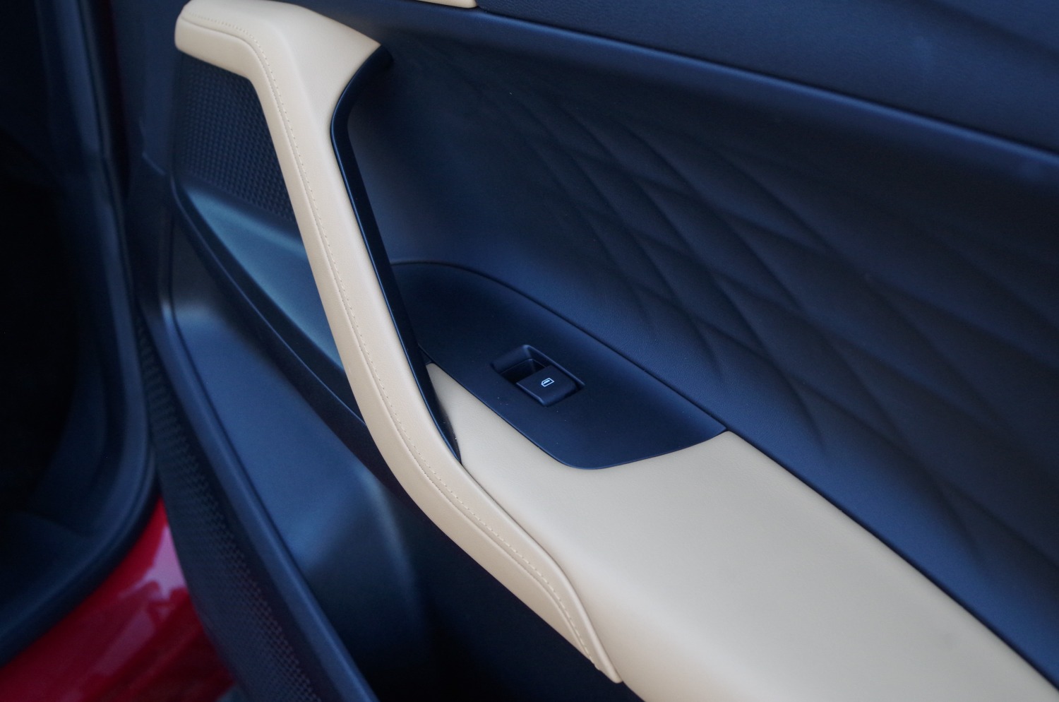 MG-HS-Plug-In-Hybrid-Exclusive-B19