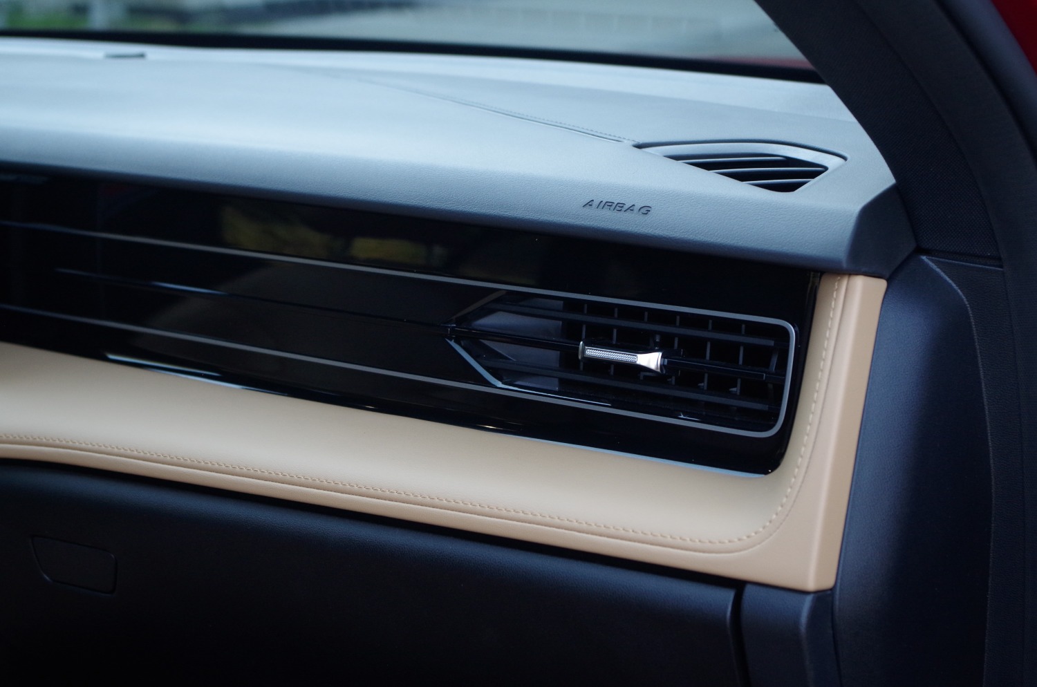 MG-HS-Plug-In-Hybrid-Exclusive-B23