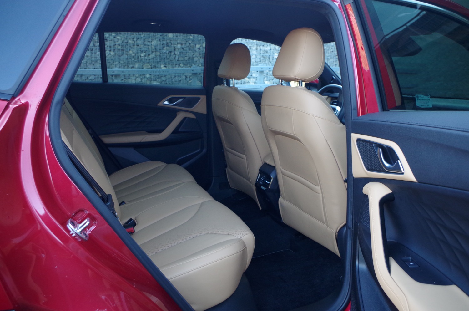 MG-HS-Plug-In-Hybrid-Exclusive-B58