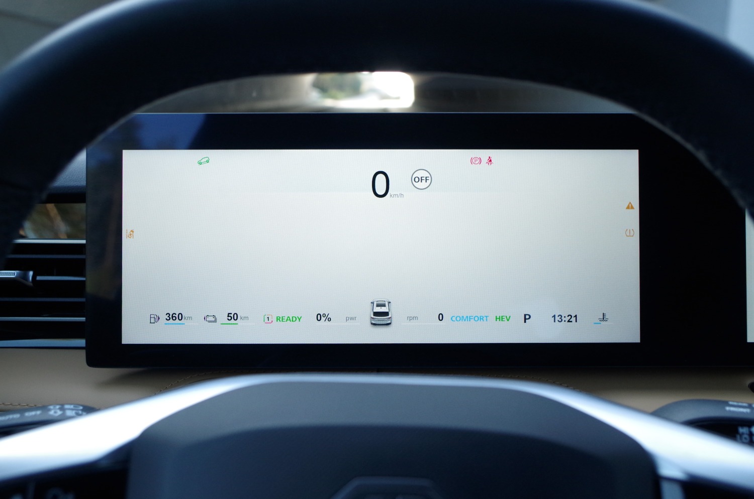 MG-HS-Plug-In-Hybrid-Exclusive-C11