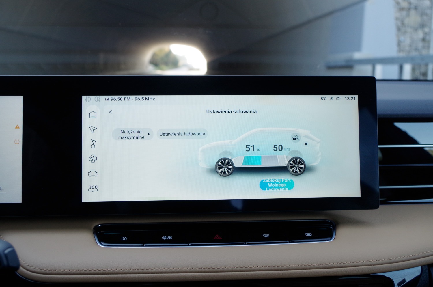 MG-HS-Plug-In-Hybrid-Exclusive-D26