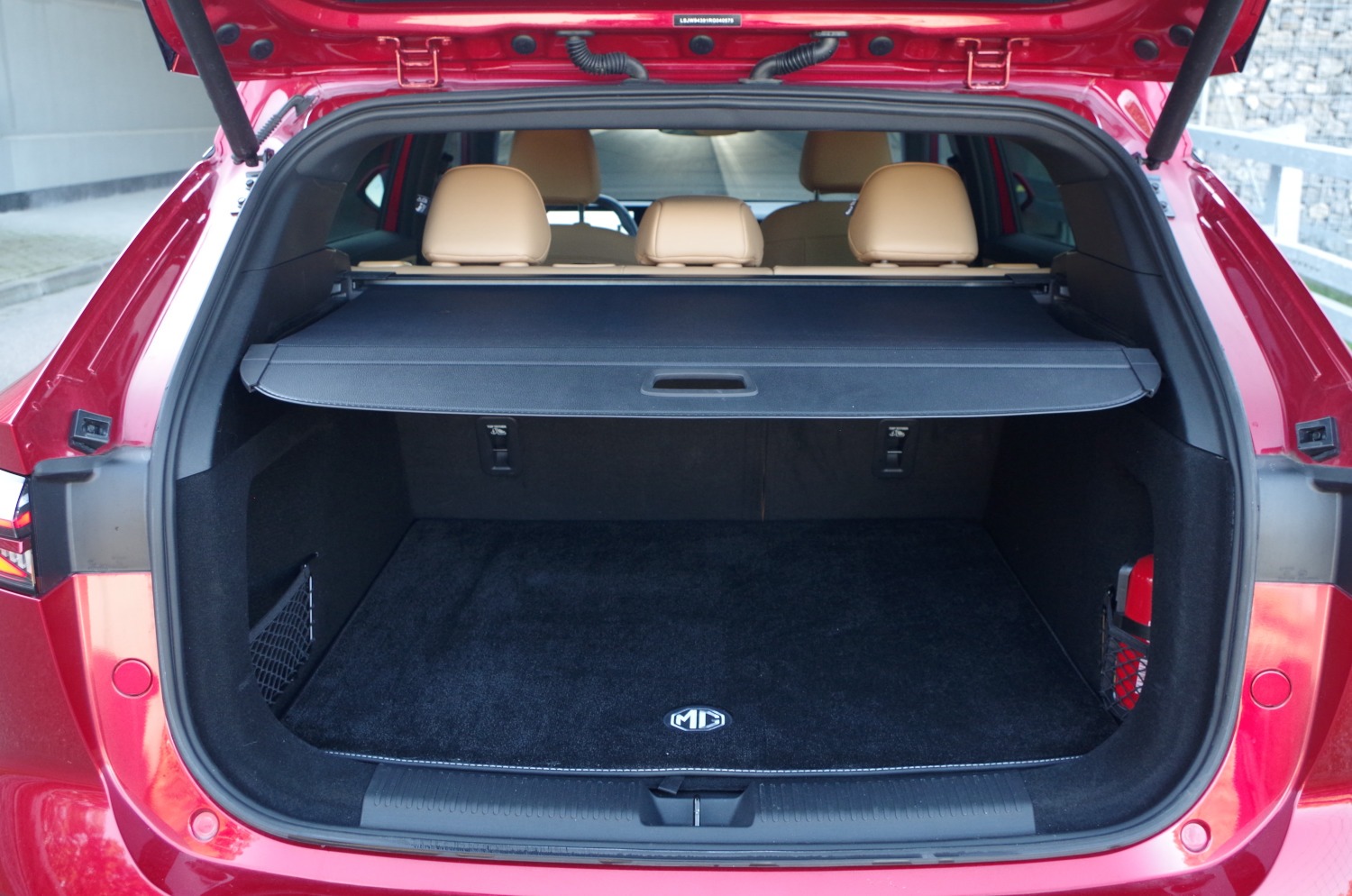 MG-HS-Plug-In-Hybrid-Exclusive-E11