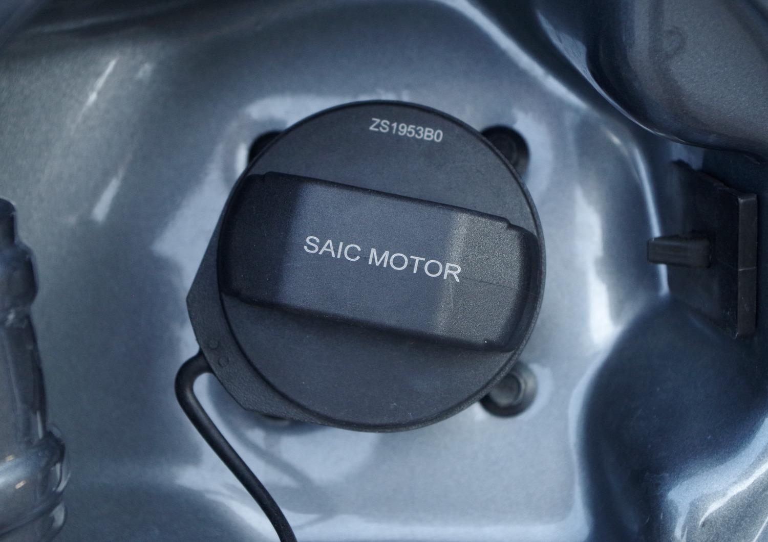 MG3-Hybrid-Exclusive-korek-wlewu-paliwa