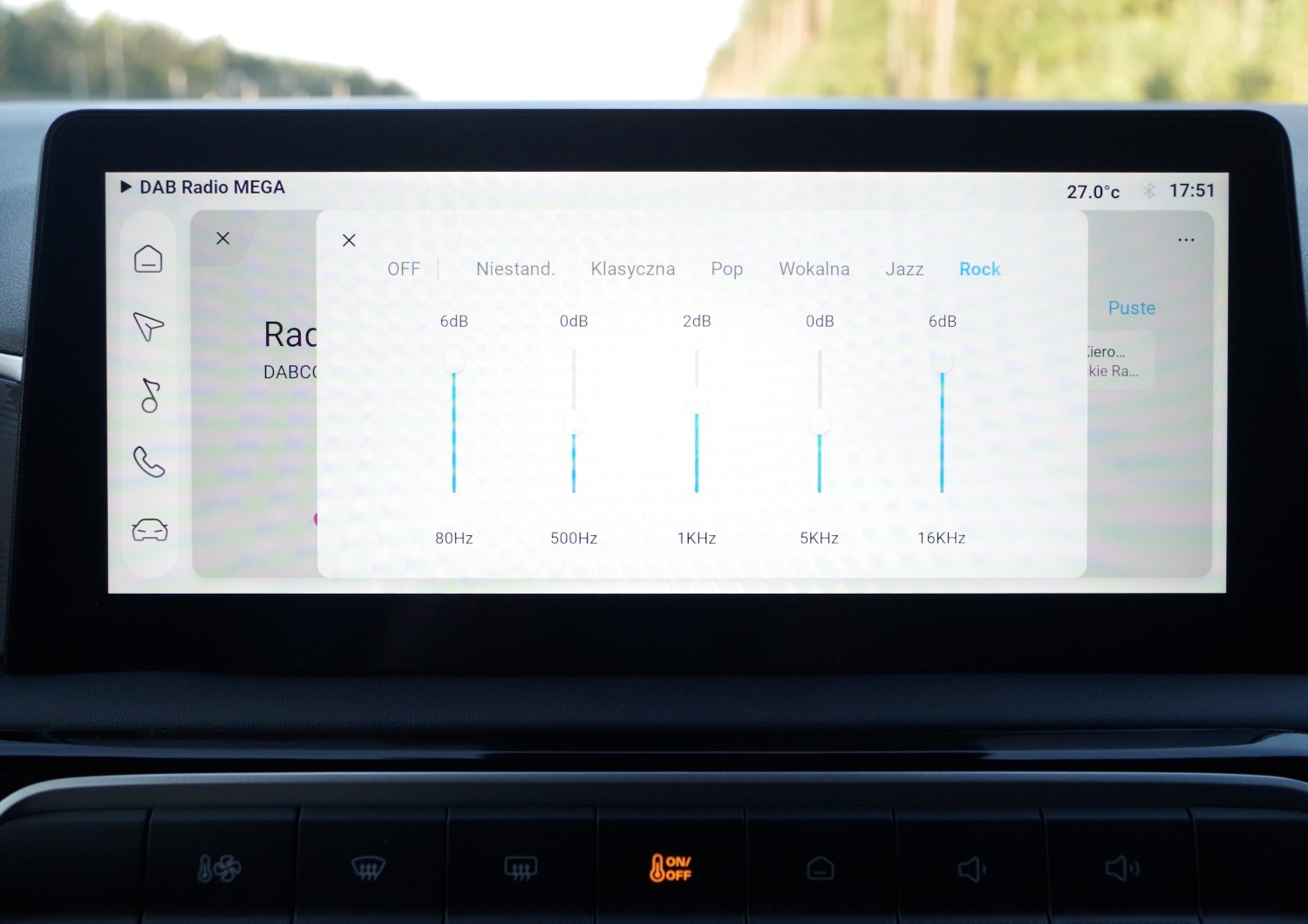 MG3-Hybrid-Exclusive-multimedia-40