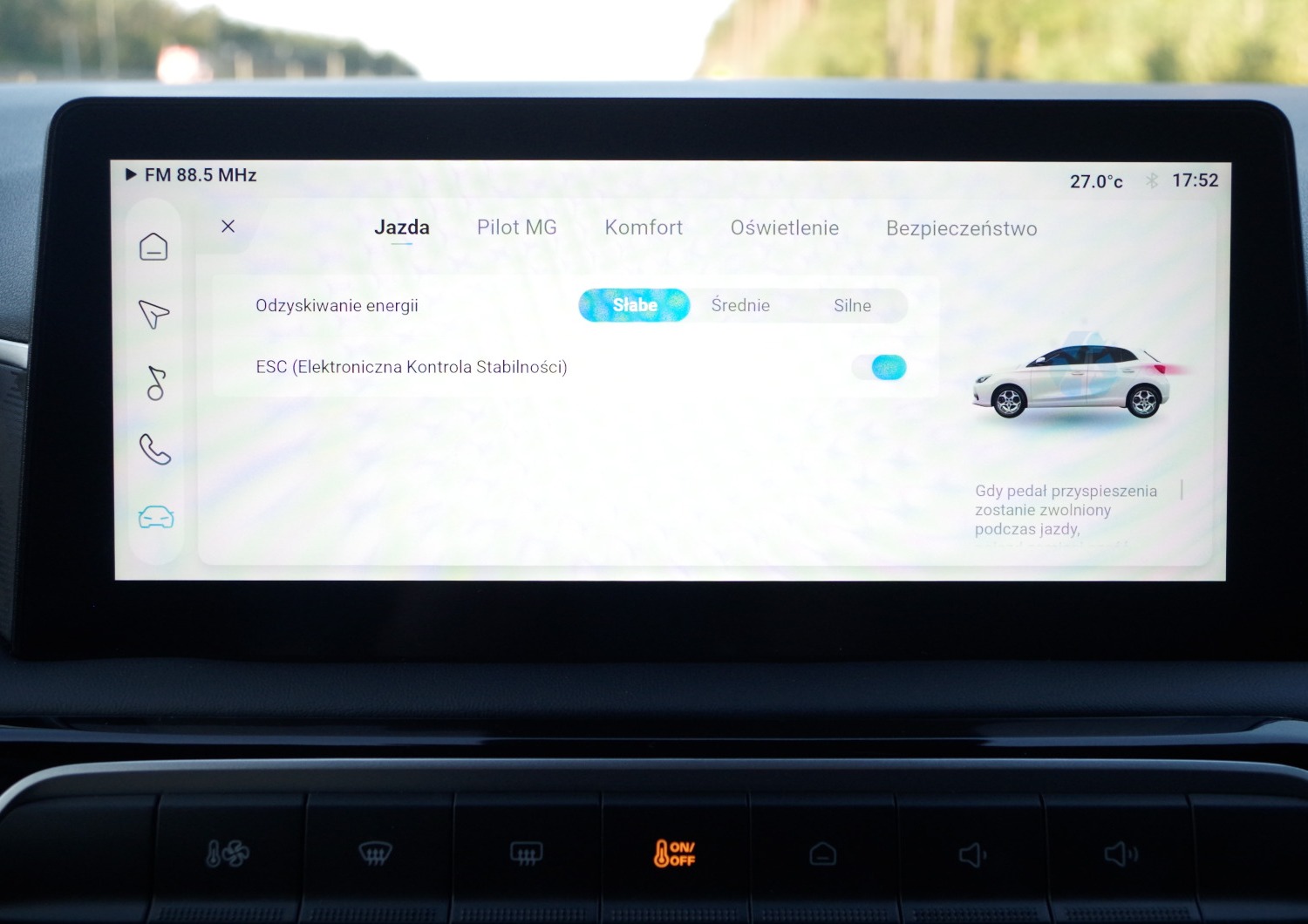 MG3-Hybrid-Exclusive-multimedia-46