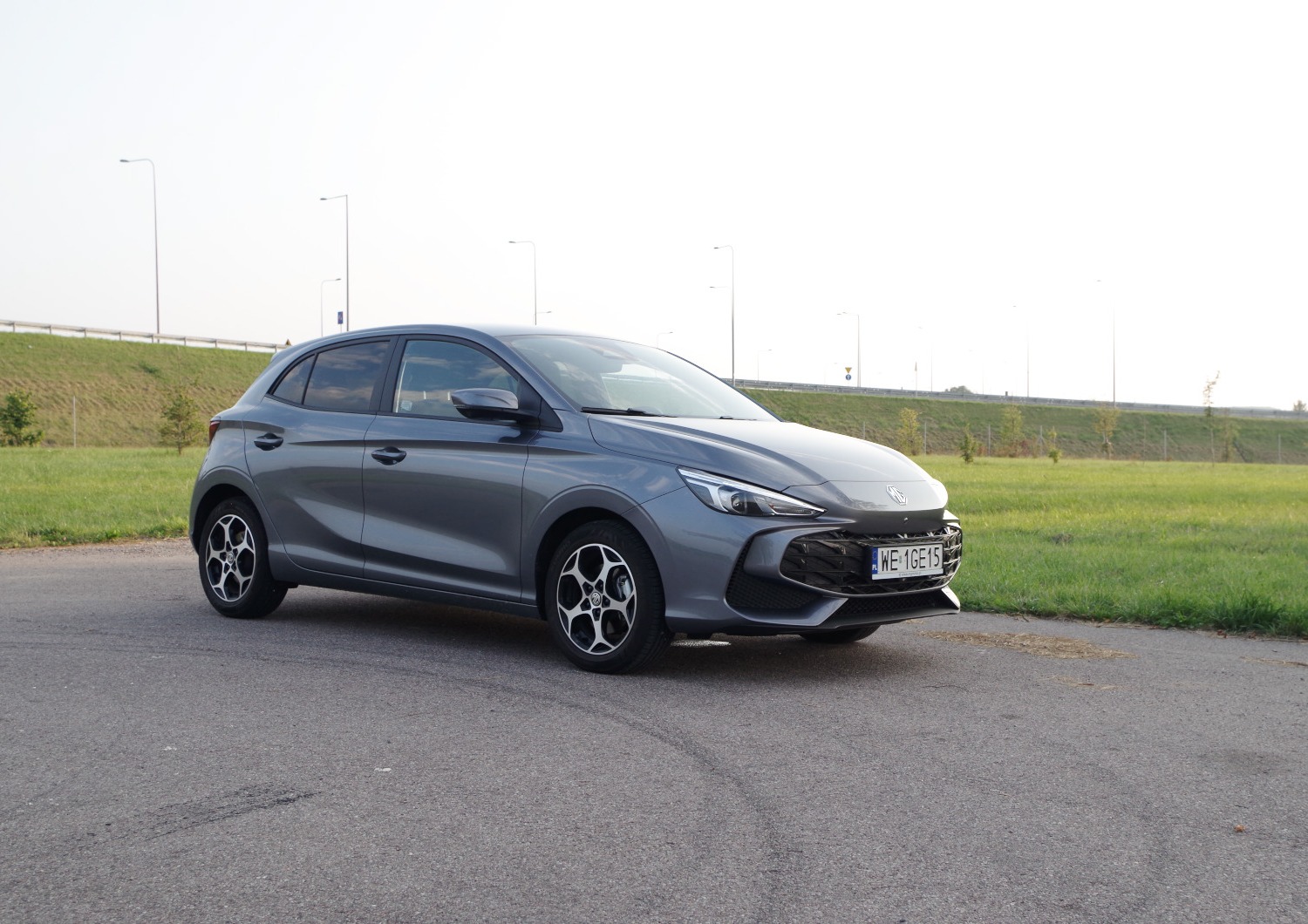 MG3-Hybrid-Exclusive-nadwozie-1