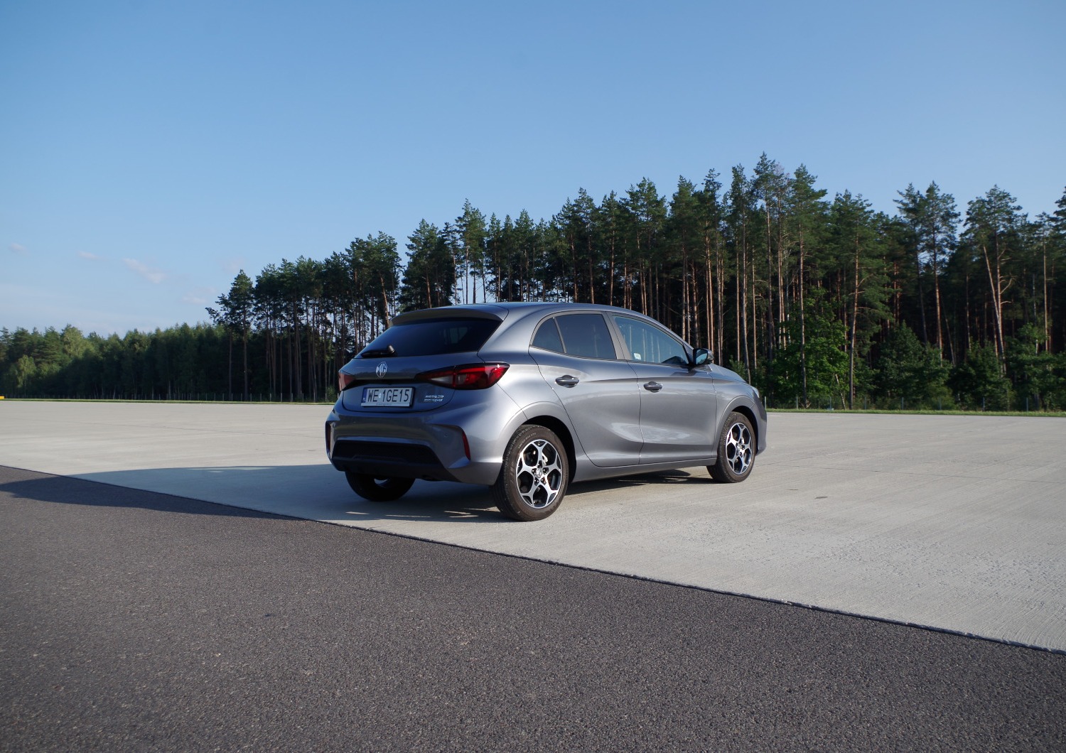 MG3-Hybrid-Exclusive-nadwozie-20