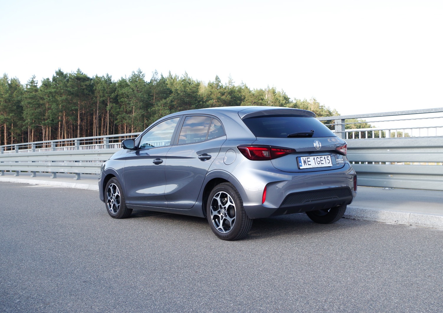 MG3-Hybrid-Exclusive-nadwozie-3