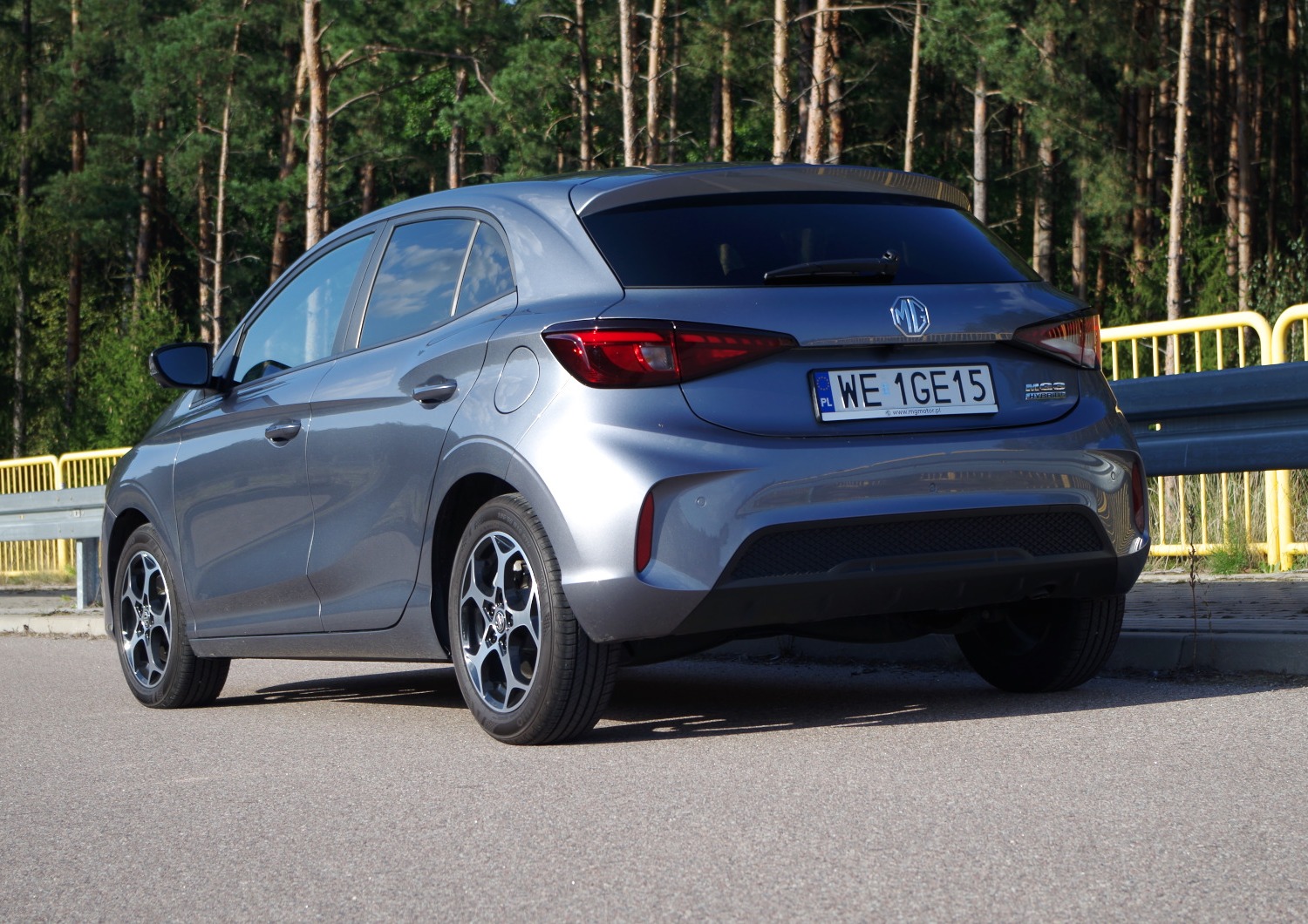 MG3-Hybrid-Exclusive-nadwozie-7