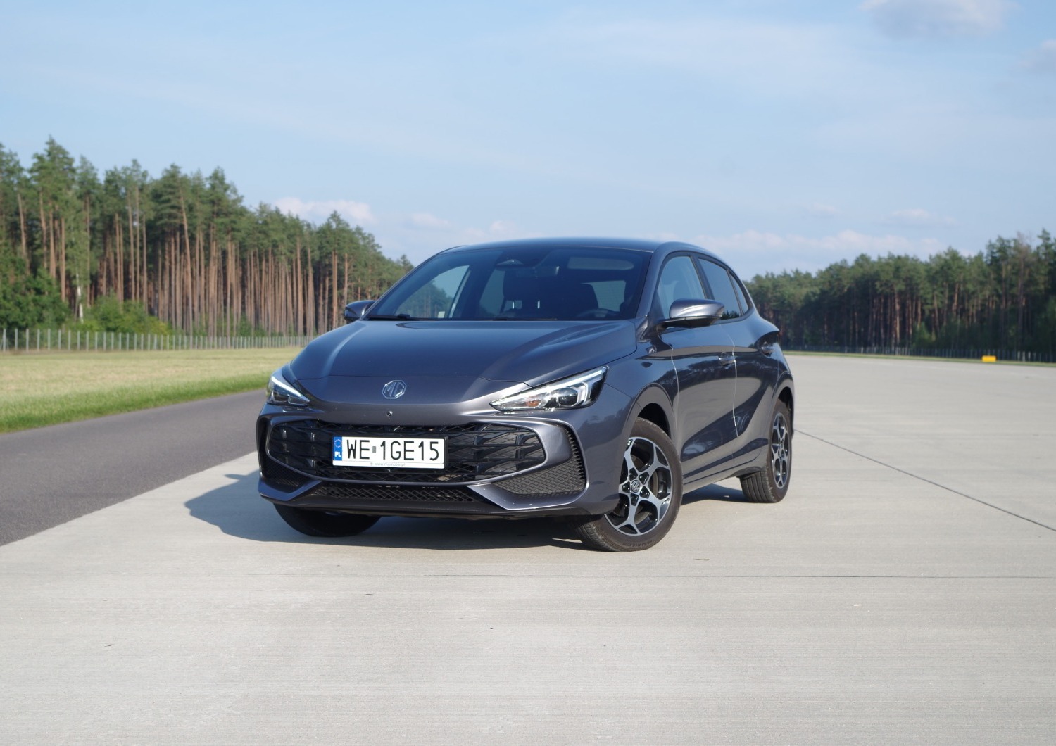 MG3-Hybrid-Exclusive-tapeta