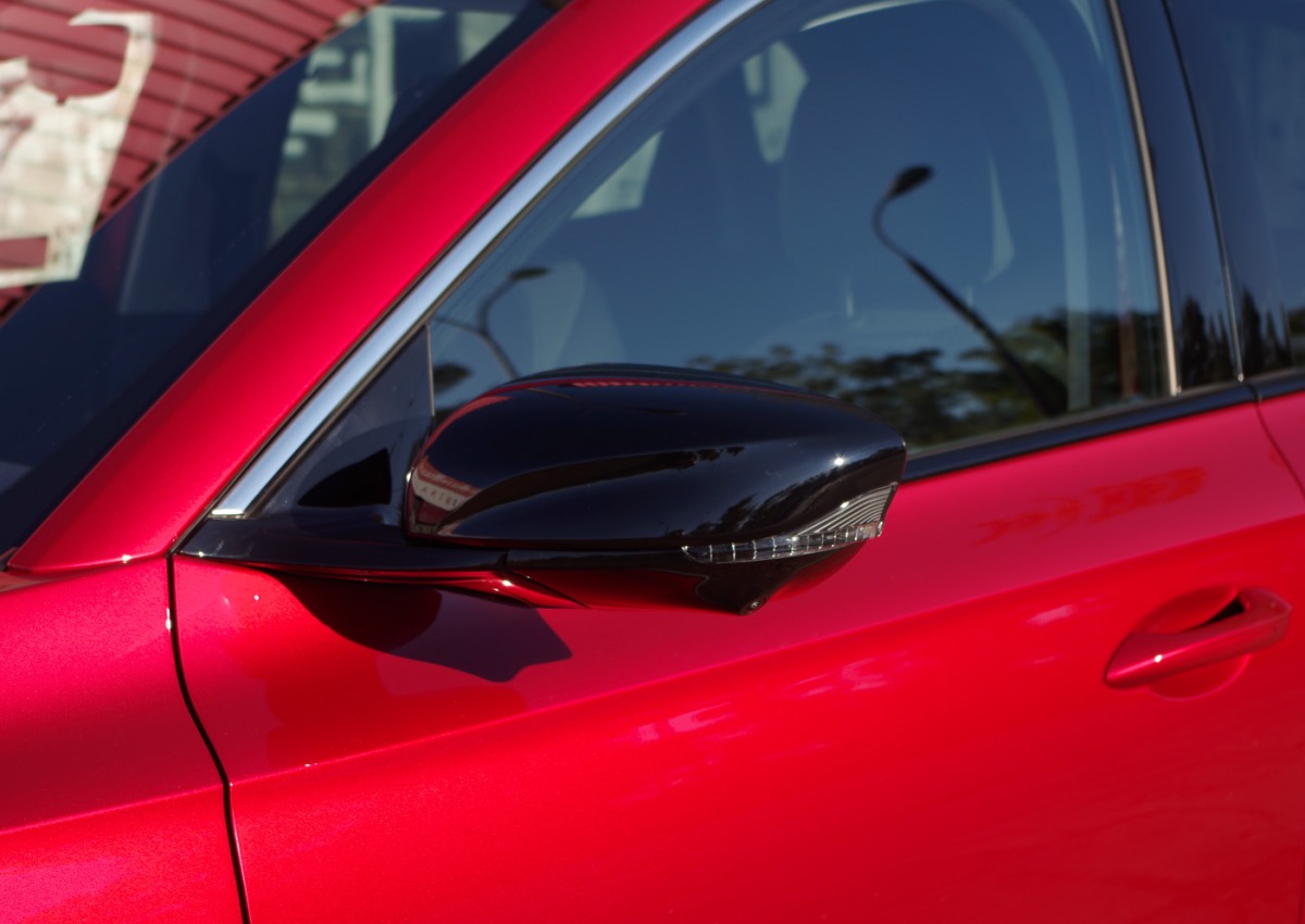 MGS5-EV-Exclusive-Long-Range-64-kWh-A08