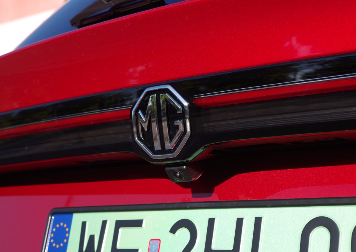 MGS5-EV-Exclusive-Long-Range-64-kWh-A19