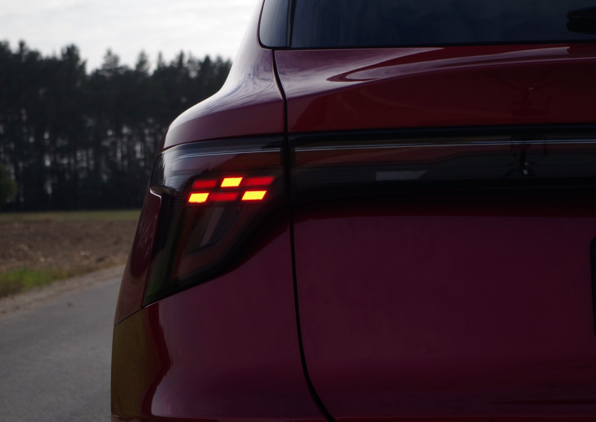 MGS5-EV-Exclusive-Long-Range-64-kWh-A47