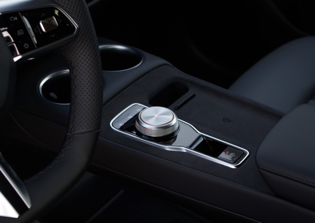 MGS5-EV-Exclusive-Long-Range-64-kWh-B07