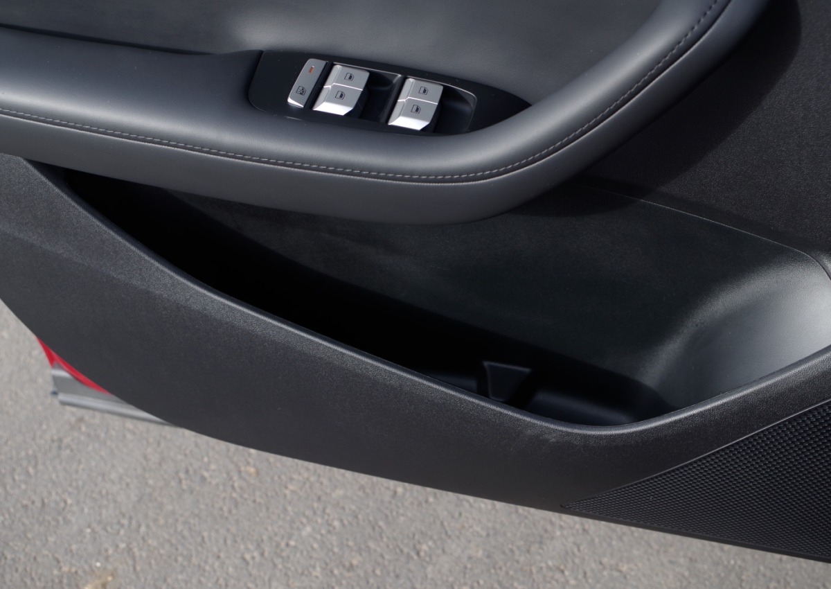 MGS5-EV-Exclusive-Long-Range-64-kWh-B11