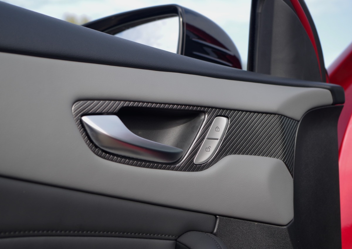 MGS5-EV-Exclusive-Long-Range-64-kWh-B12