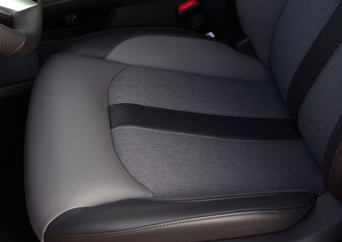 MGS5-EV-Exclusive-Long-Range-64-kWh-B14