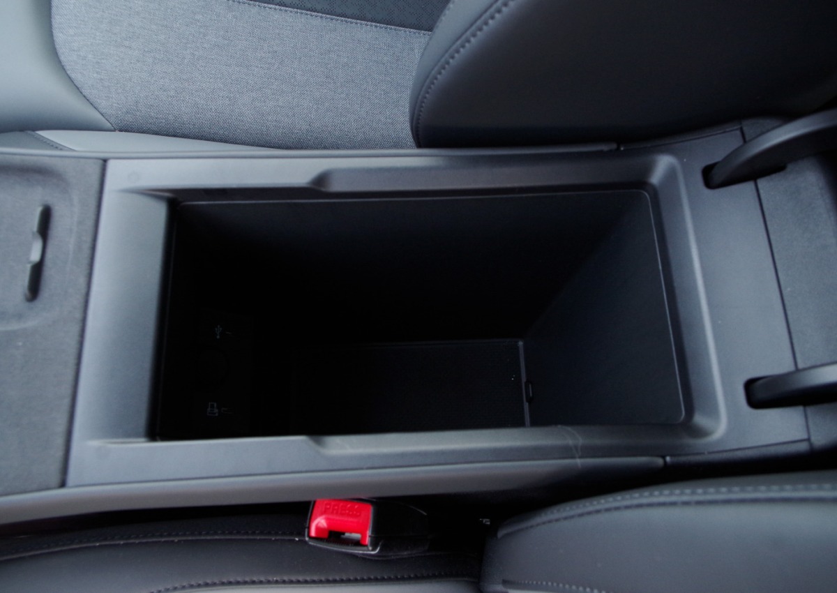 MGS5-EV-Exclusive-Long-Range-64-kWh-B16