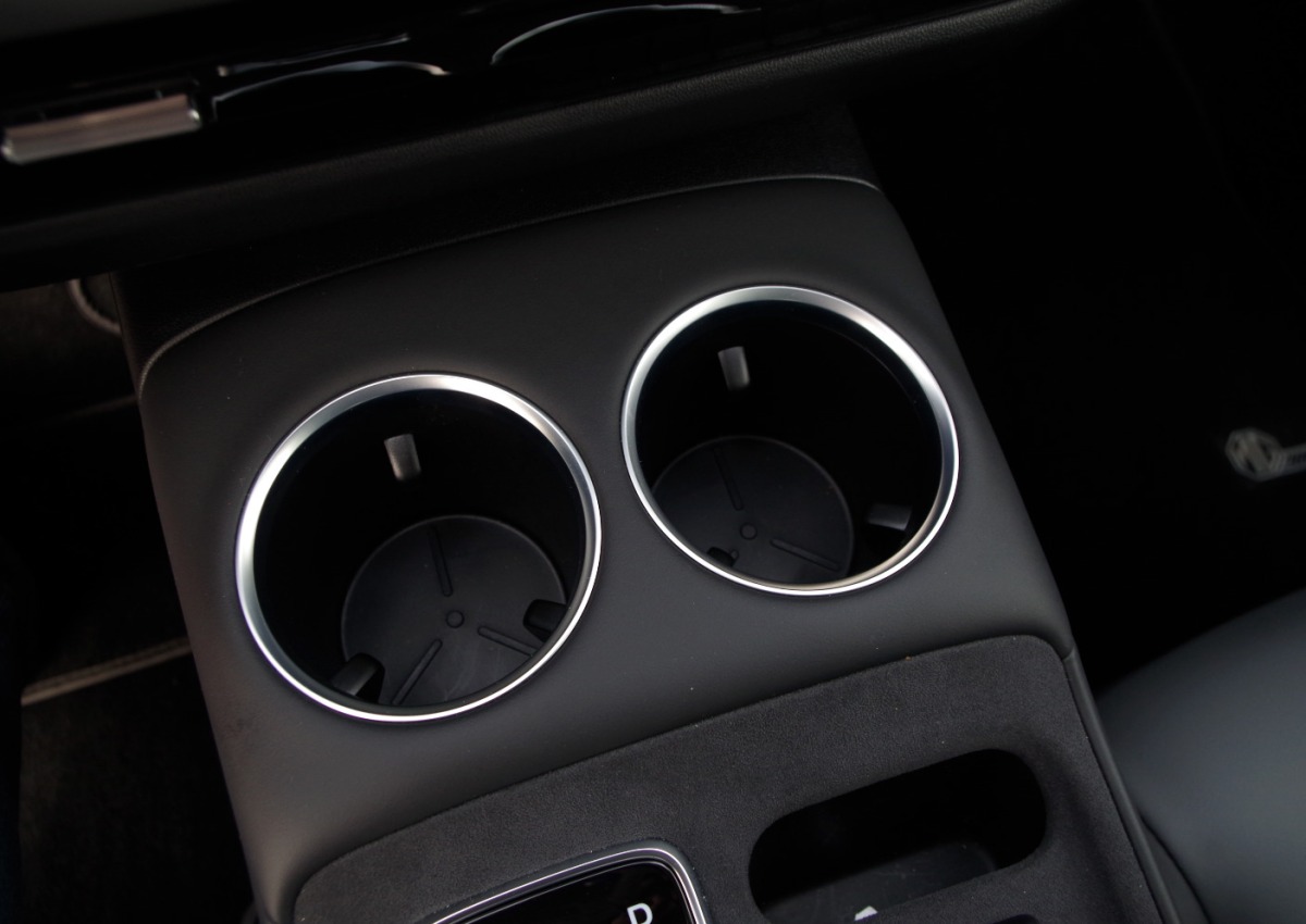 MGS5-EV-Exclusive-Long-Range-64-kWh-B20