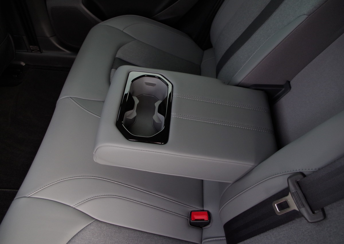 MGS5-EV-Exclusive-Long-Range-64-kWh-B41