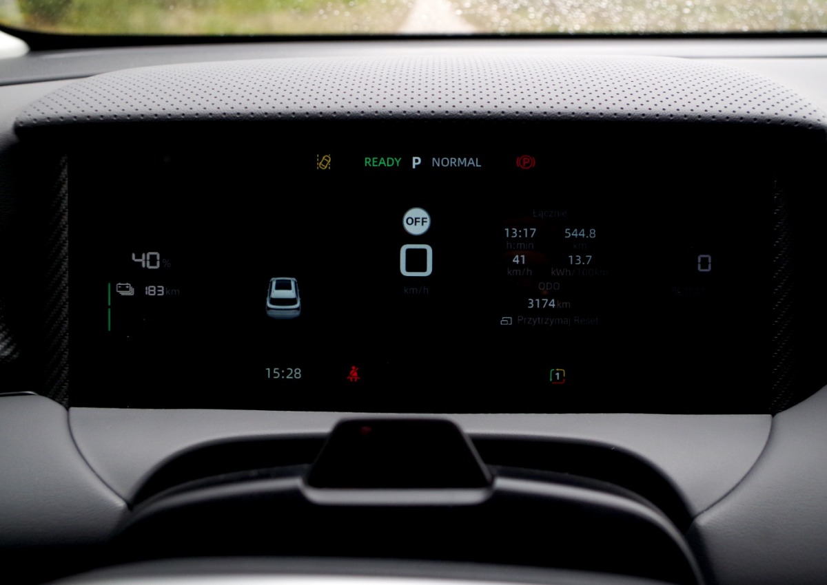 MGS5-EV-Exclusive-Long-Range-64-kWh-C01