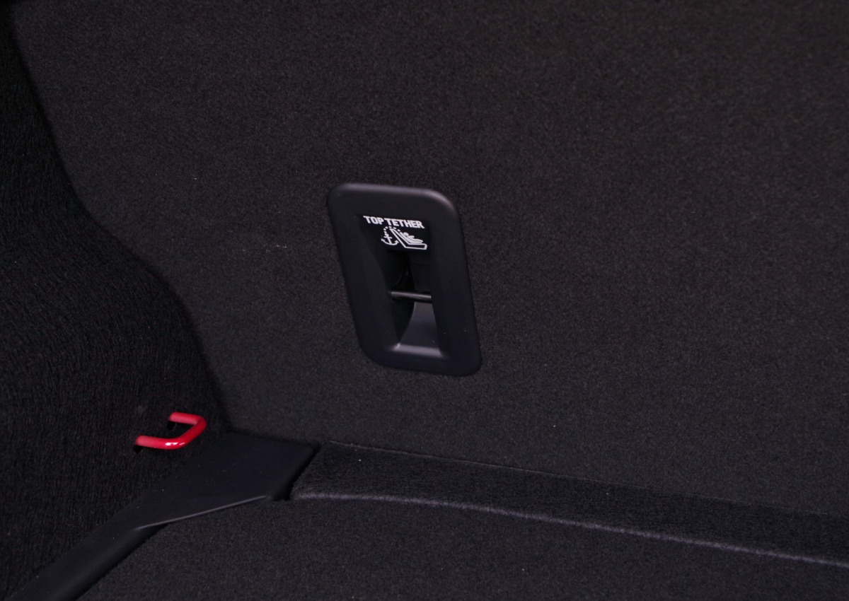 MGS5-EV-Exclusive-Long-Range-64-kWh-E04