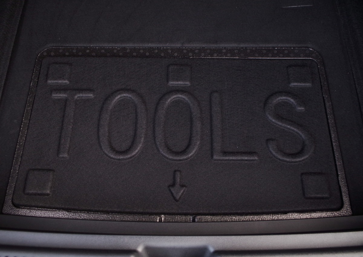 MGS5-EV-Exclusive-Long-Range-64-kWh-E06