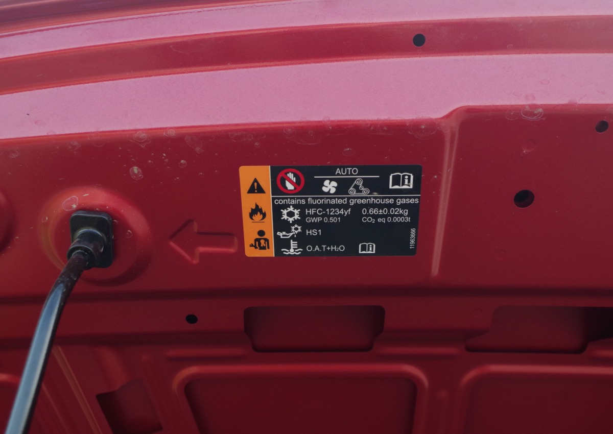 MGS5-EV-Exclusive-Long-Range-64-kWh-F03