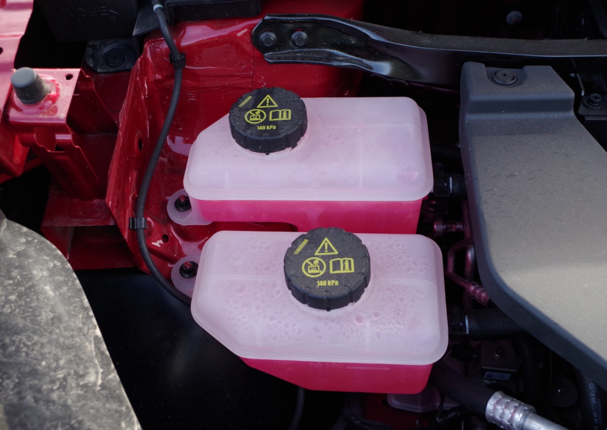 MGS5-EV-Exclusive-Long-Range-64-kWh-F05