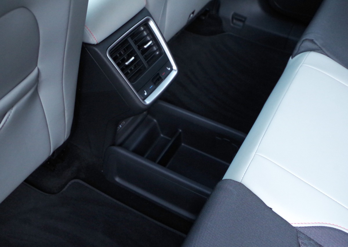 Skoda-Elroq-85-B04