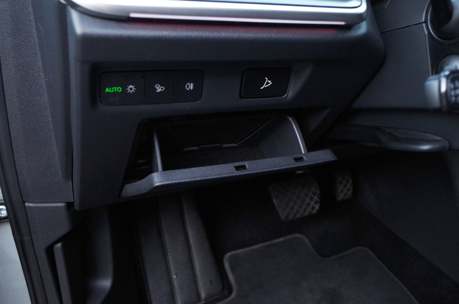 Skoda-Elroq-85-B33