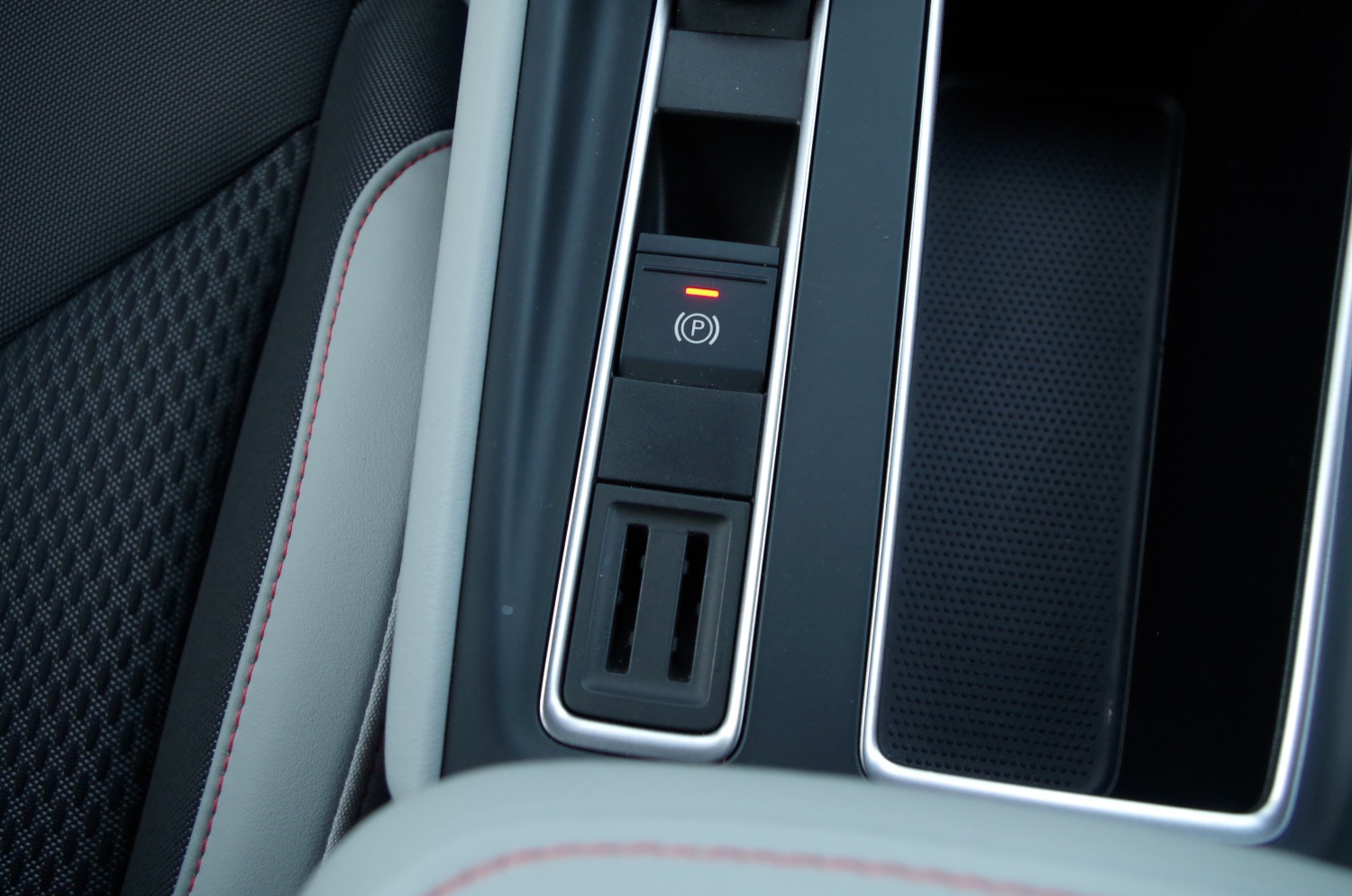 Skoda-Elroq-85-B52