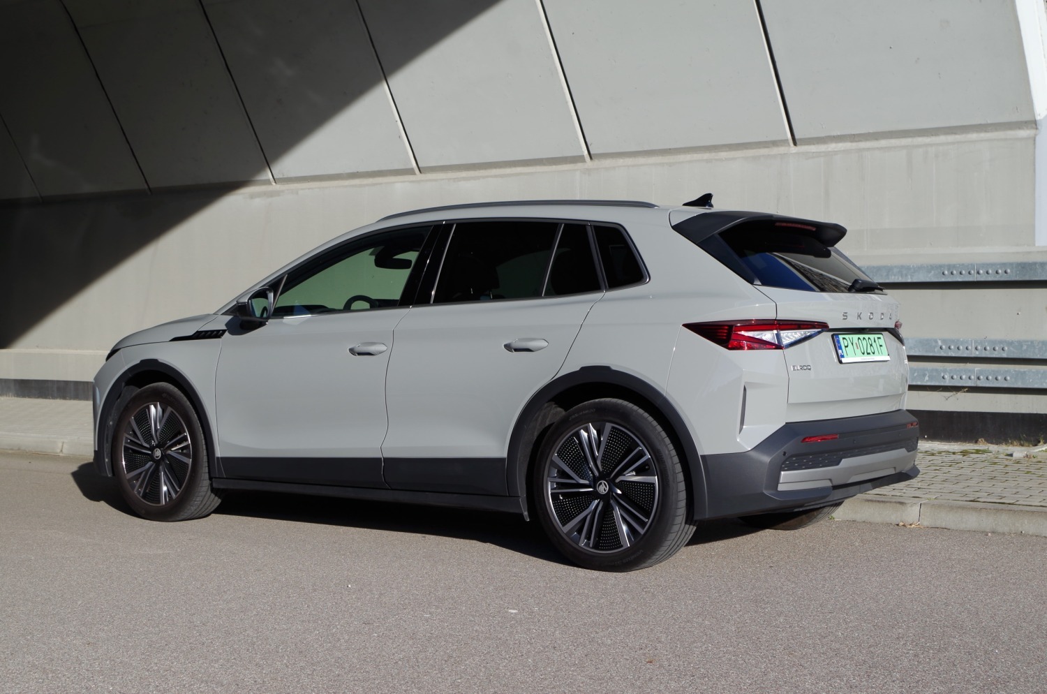 Skoda-Elroq-85-tapeta