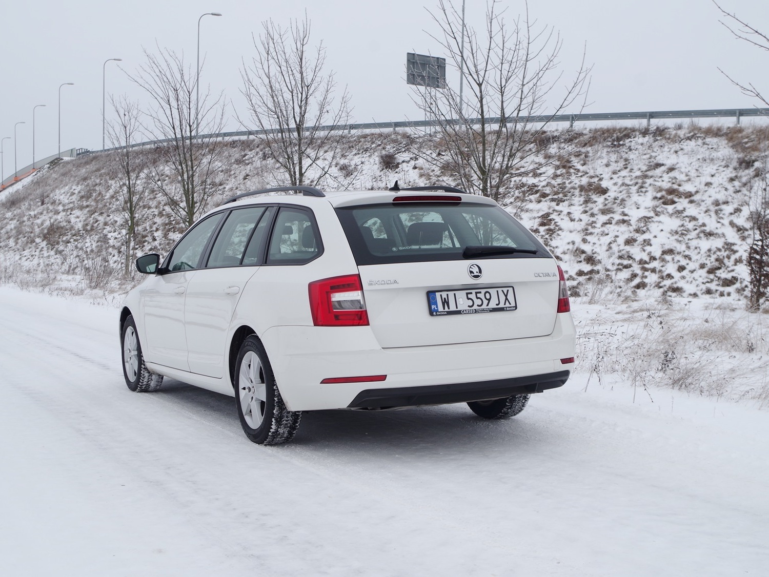 Skoda-Octavia-Combi-1.6-TDI-116-KM-Ambition-A02