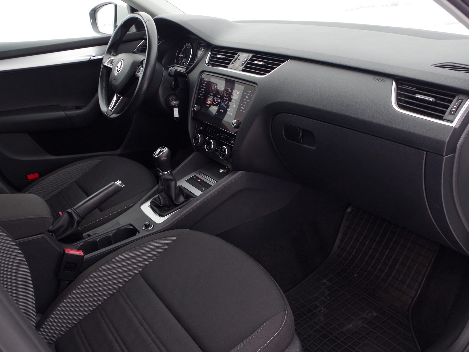 Skoda-Octavia-Combi-1.6-TDI-116-KM-Ambition-B09