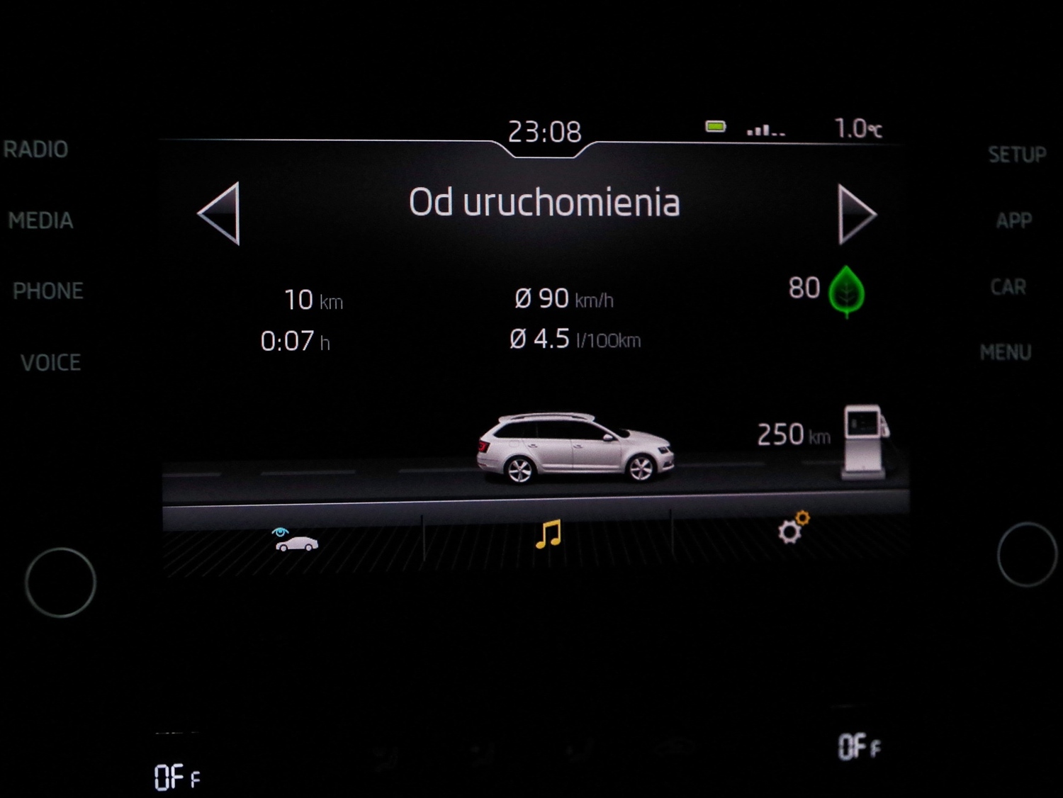 Skoda-Octavia-Combi-1.6-TDI-116-KM-Ambition-P01