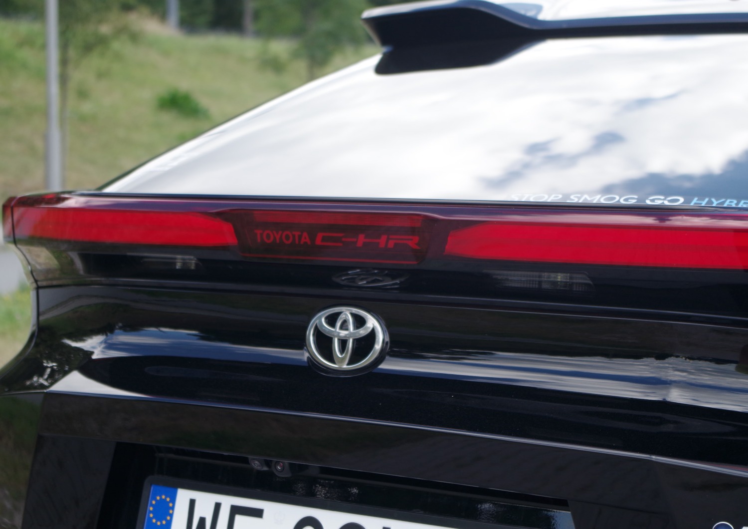 Toyota-CH-R-Plug-in-A14