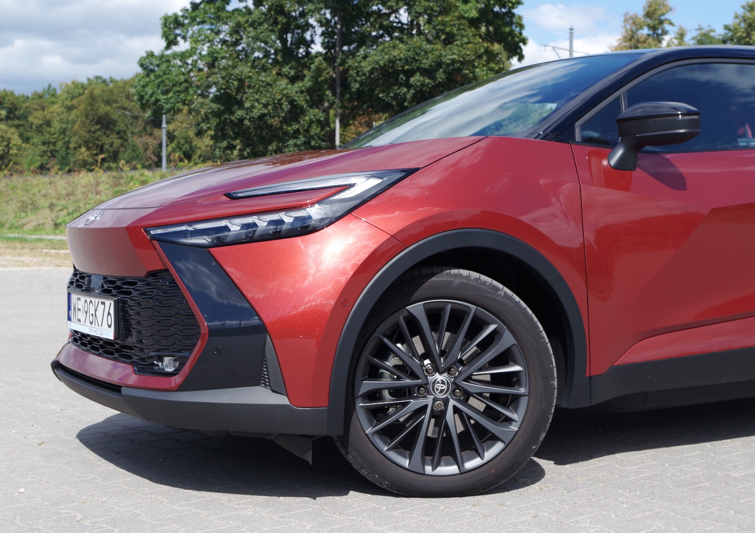 Toyota-CH-R-Plug-in-A31