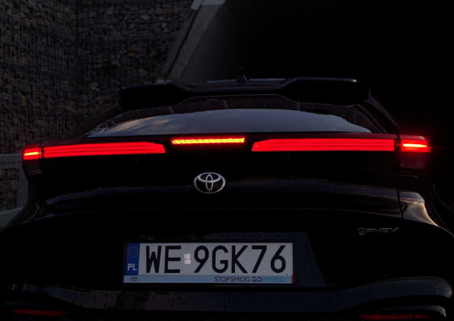 Toyota-CH-R-Plug-in-A65