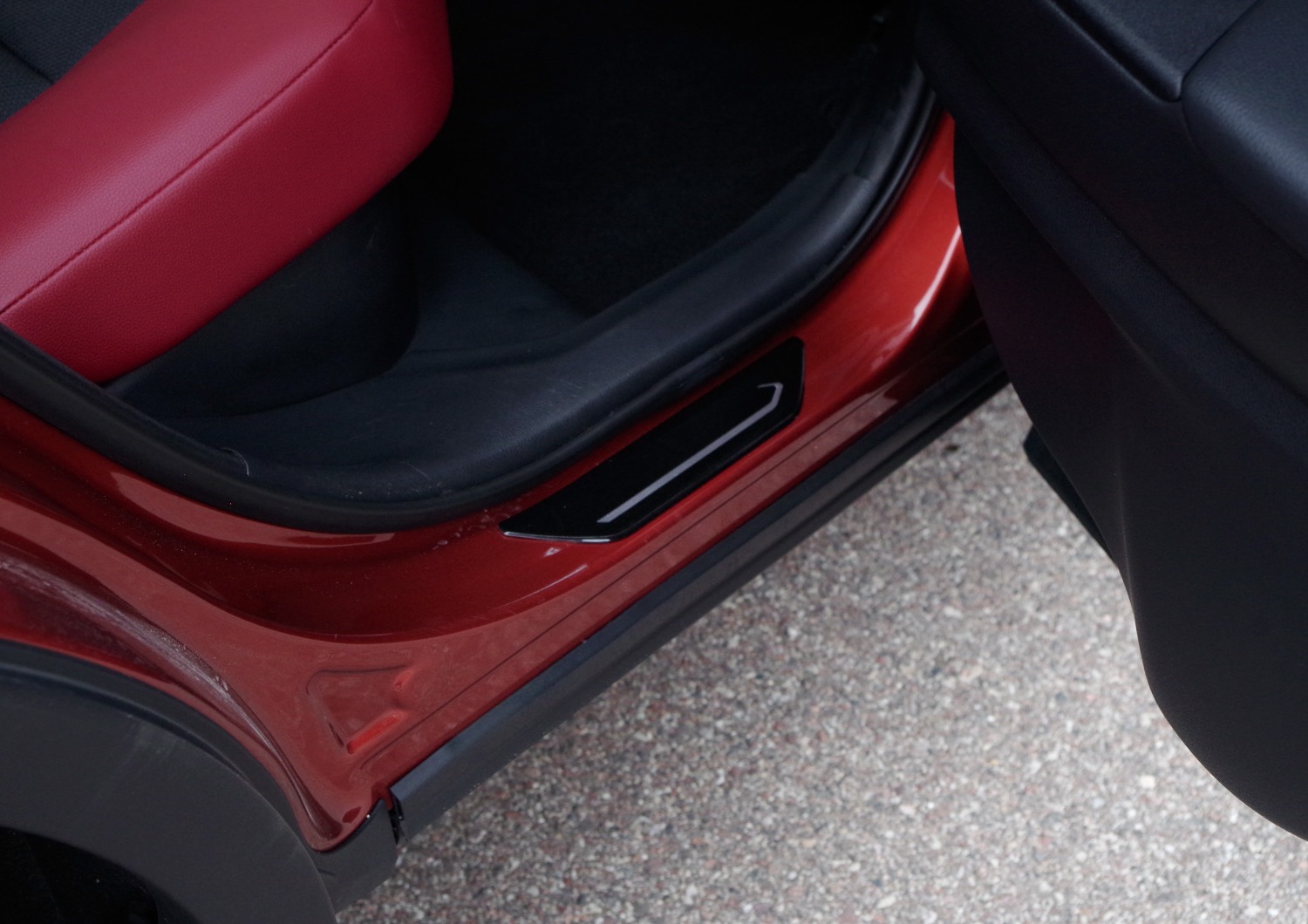 Toyota-CH-R-Plug-in-B19