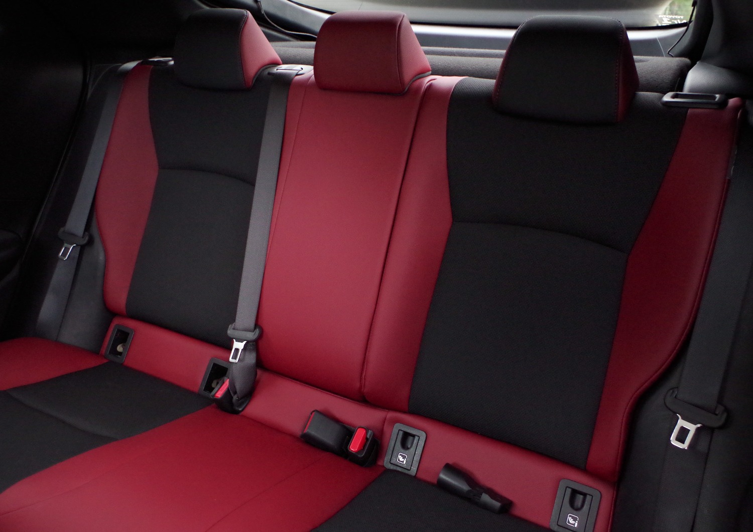 Toyota-CH-R-Plug-in-B36