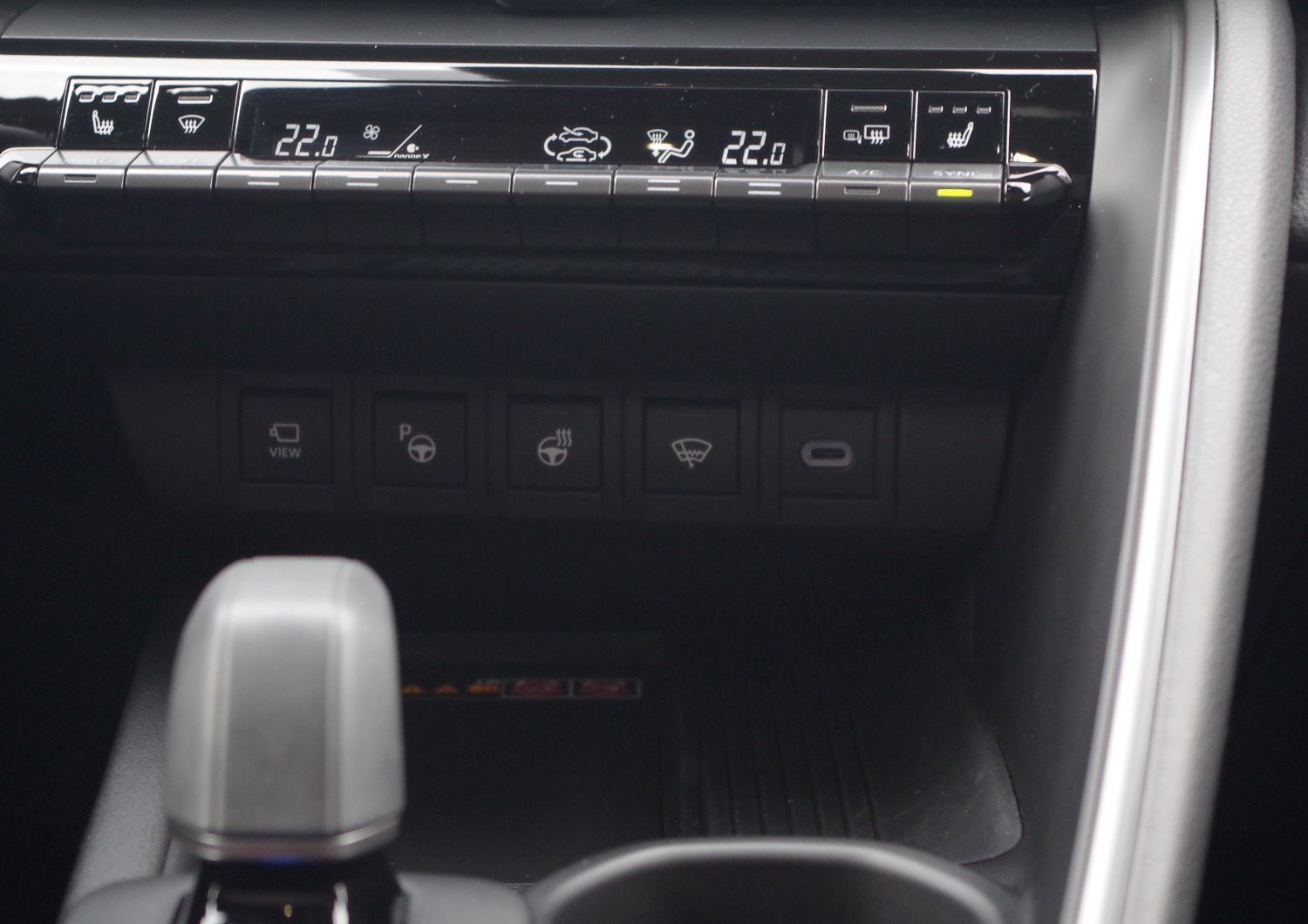 Toyota-CH-R-Plug-in-B44