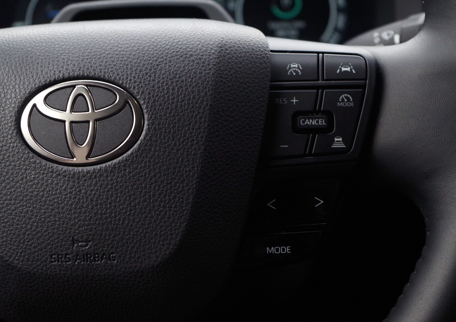 Toyota-CH-R-Plug-in-B57