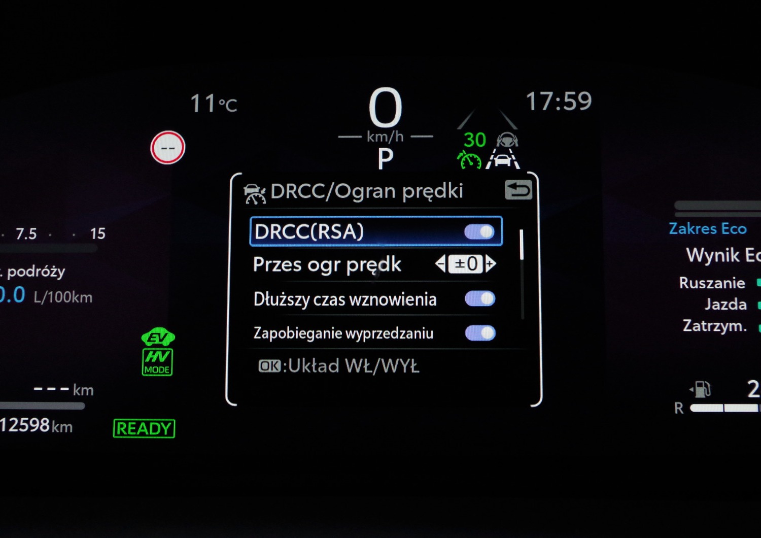 Toyota-CH-R-Plug-in-C14